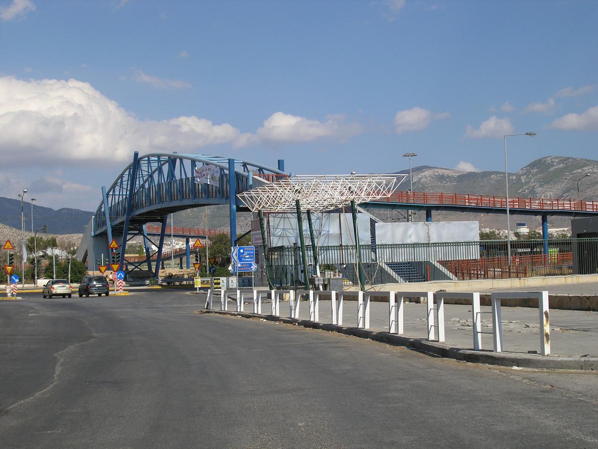 Footbridge across Leoforos Poseidonos 