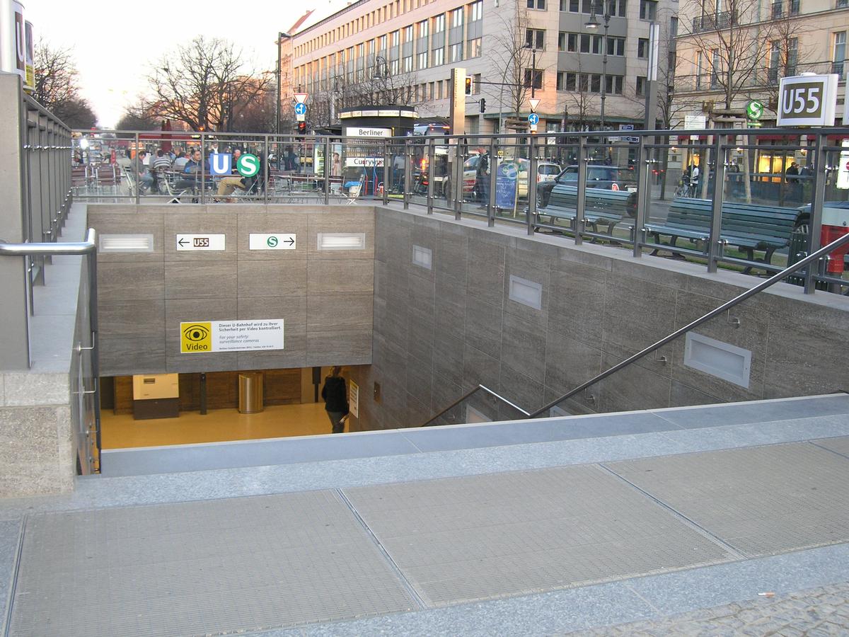 Brandenburger Tor Metro Station (Berlin-Mitte, 2009) | Structurae