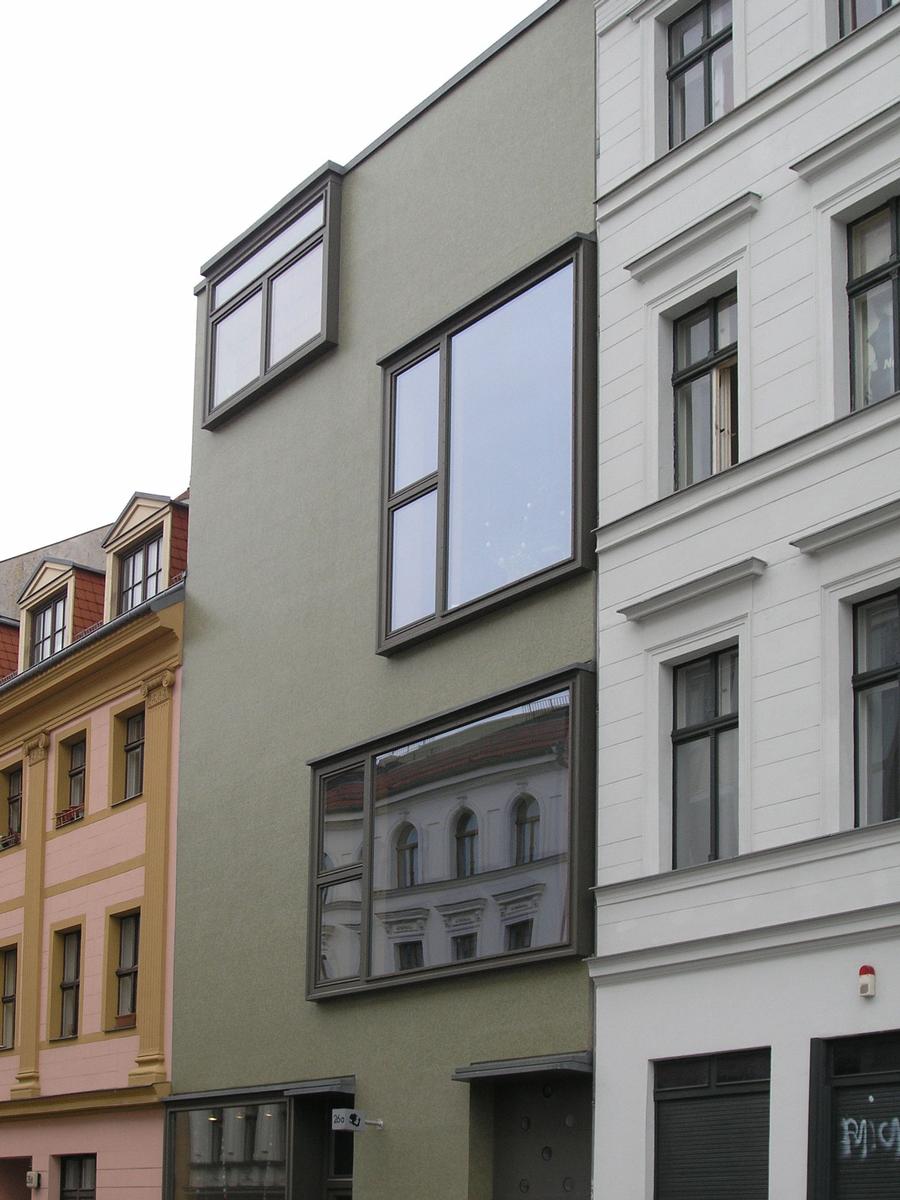 Wohn- und Geschäftshaus Auguststraße 26a 