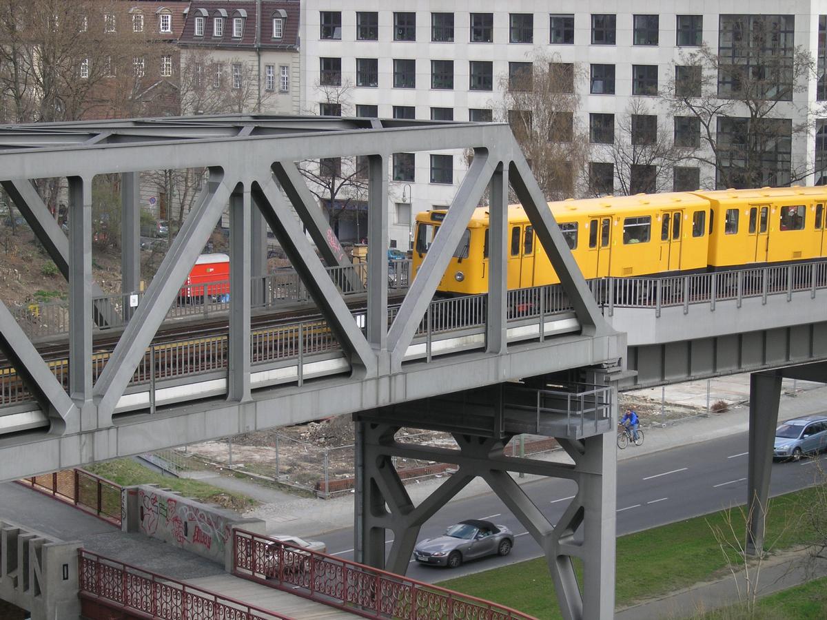 Anhalter Bahnbrücke, Berlin 