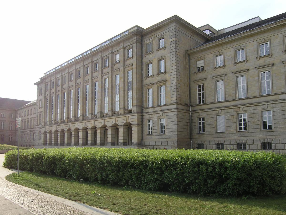 Ernst Reuter Building 