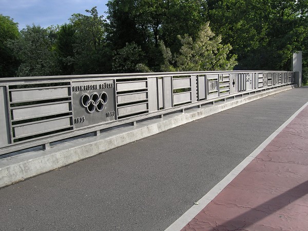 Olympische Brücke, Berlin 