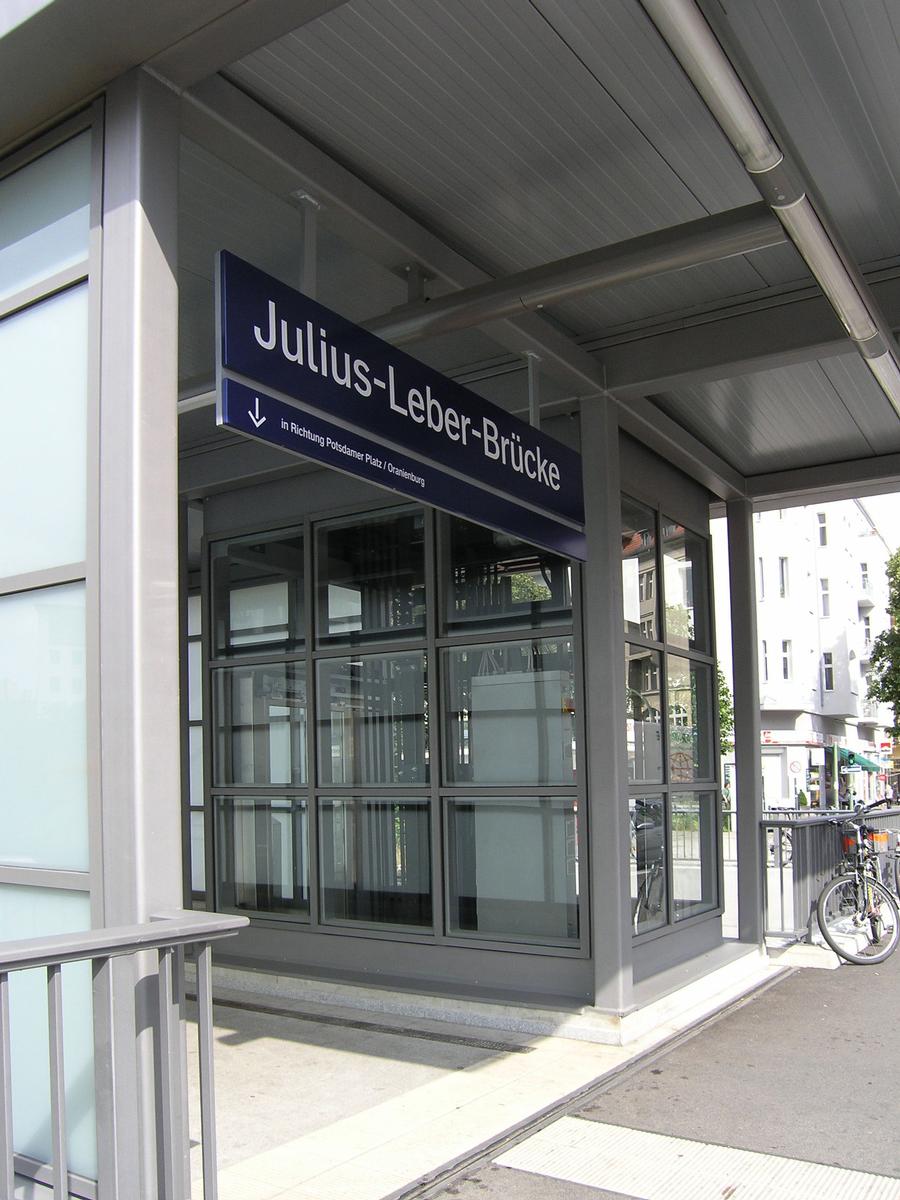 Gare de Berlin Julius-Leber-Brücke 