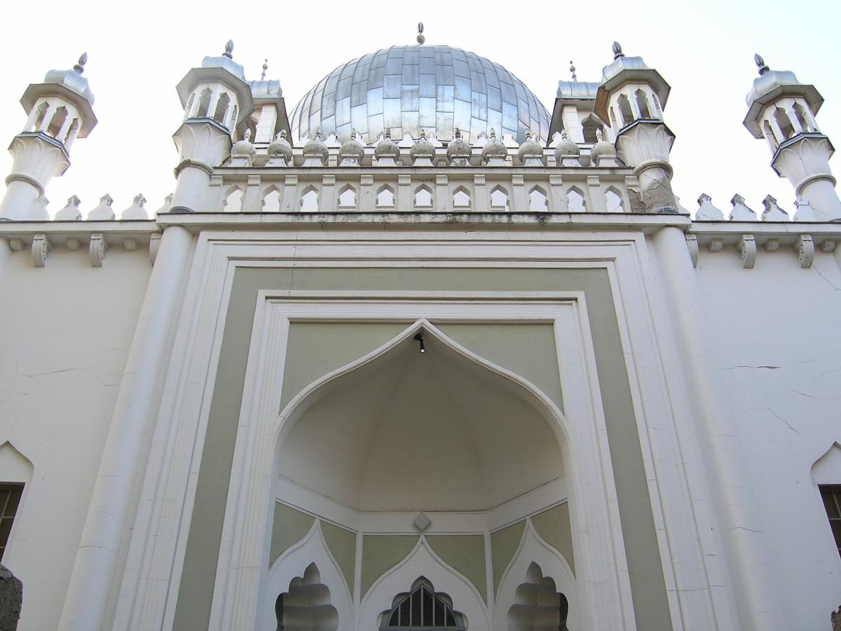 Ahmadiyya Mosque 