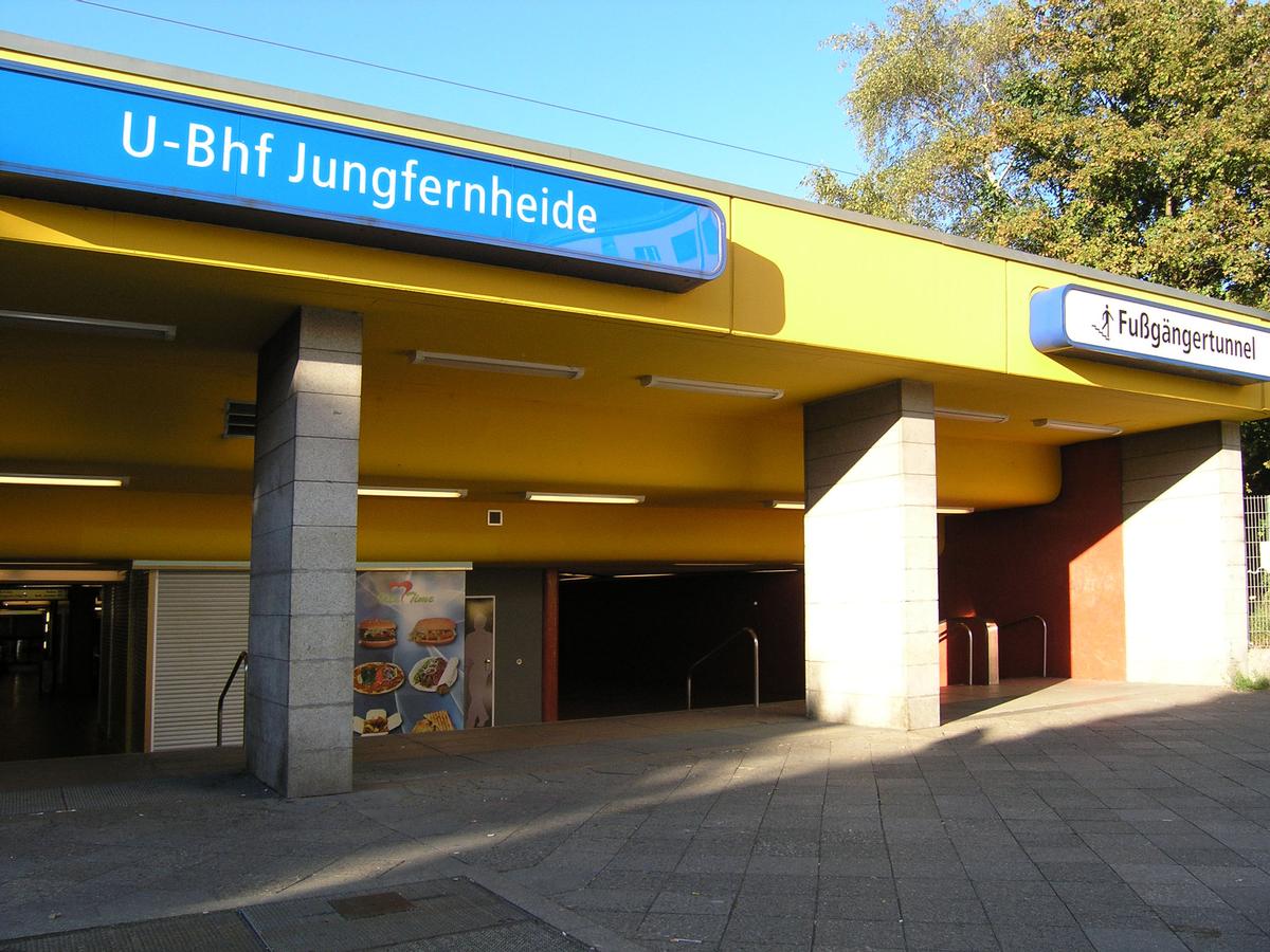 Jungfernheide Metro Station 