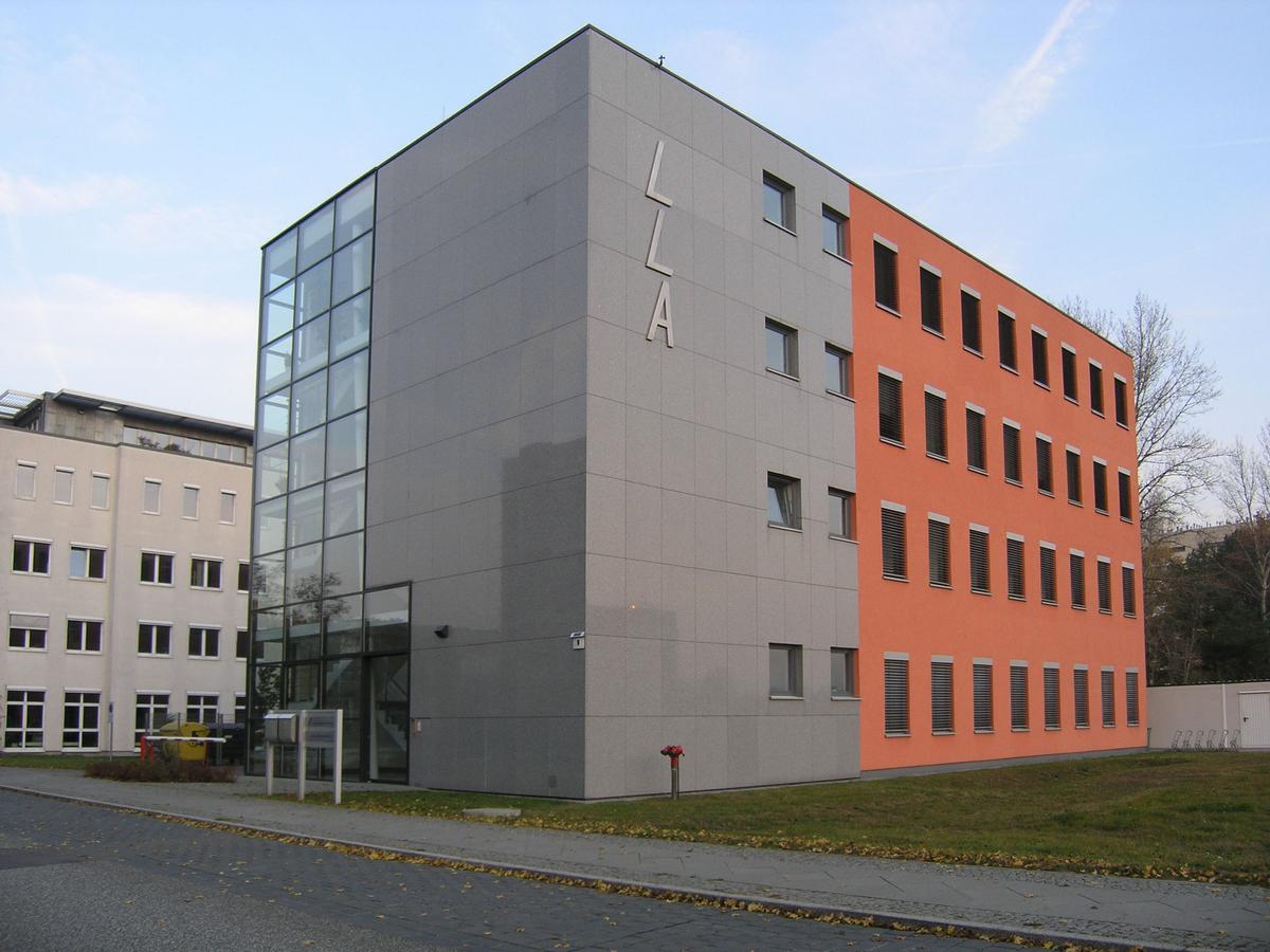 LLA Instruments, Laborgebäude und Firmenzentrale, Berlin-Adlershof (Hans Knapp Architekten) 