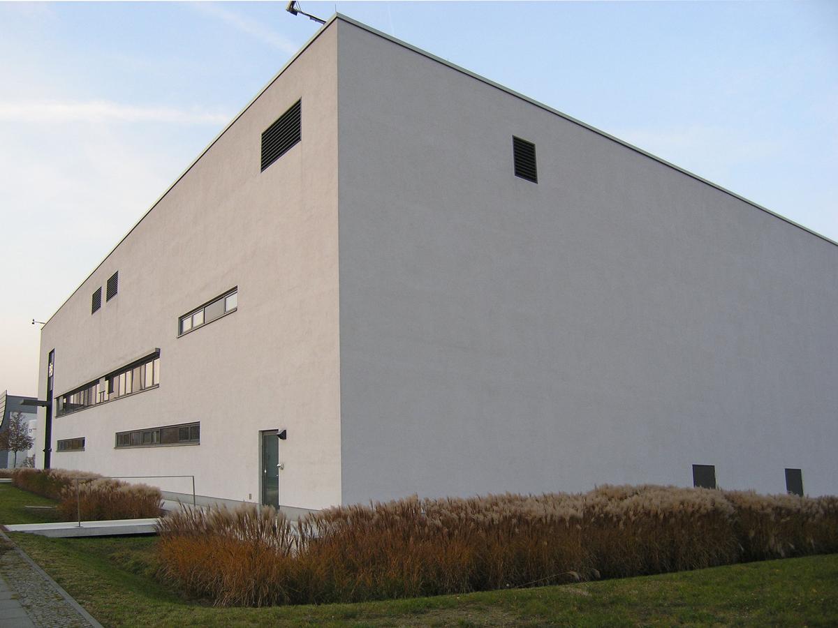 Mediendatei Nr. 196500 Willy-Wien-Laboratorium der Physikalisch-Technischen Bundesanstalt (PTB), Berlin-Adlershof (Architekturbüro Henn, München/Berlin und DGI Architekten, Berlin)