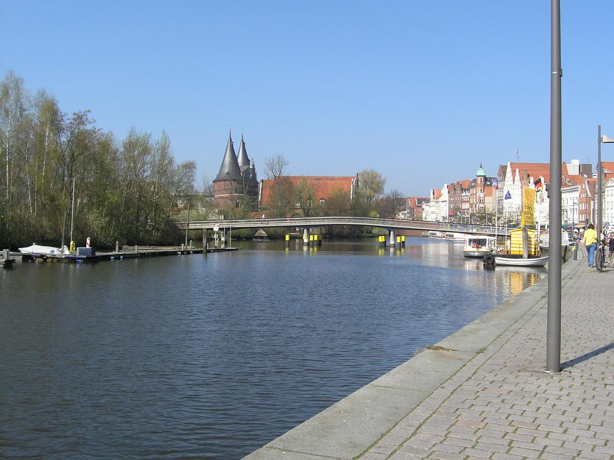 Fußgängerbrücke über die Obertrave, Lübeck 
