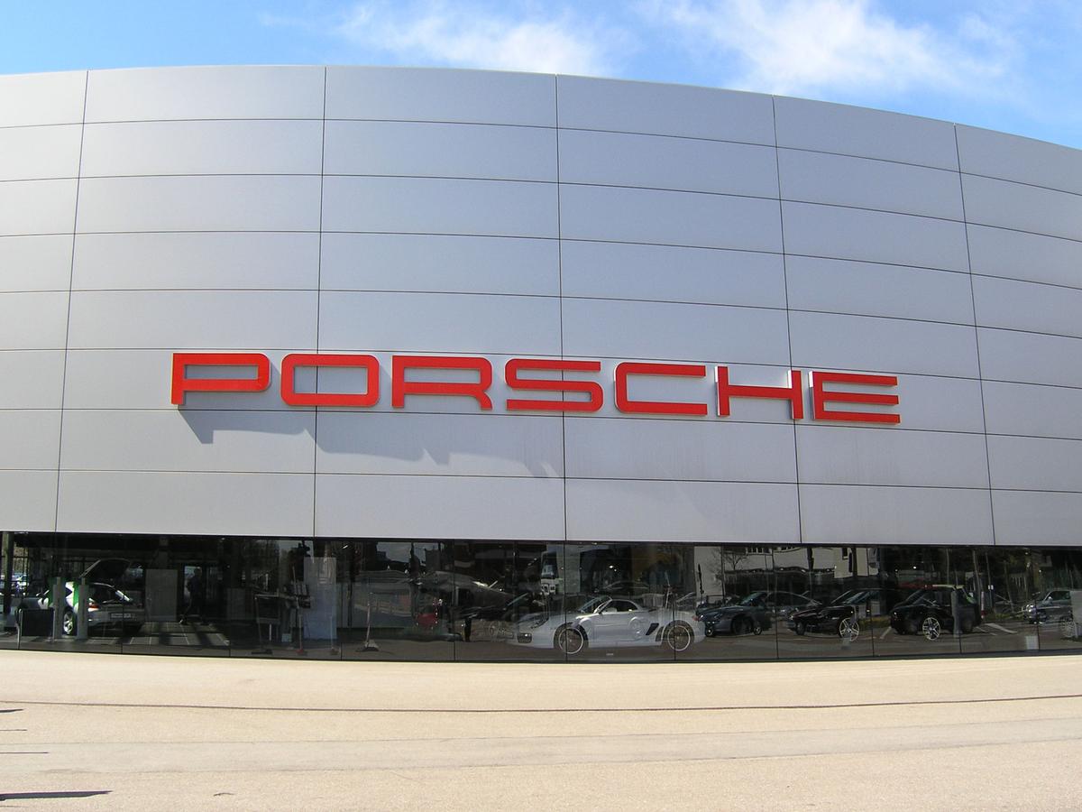 Porsche-Zentrum 