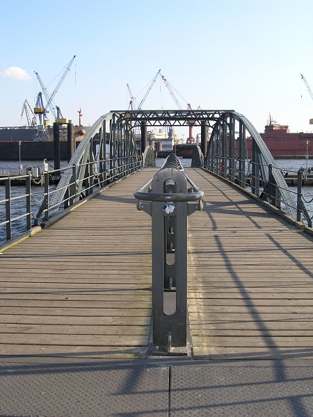 Fußgängerbrücke an der Fischauktionshalle, Hamburg 