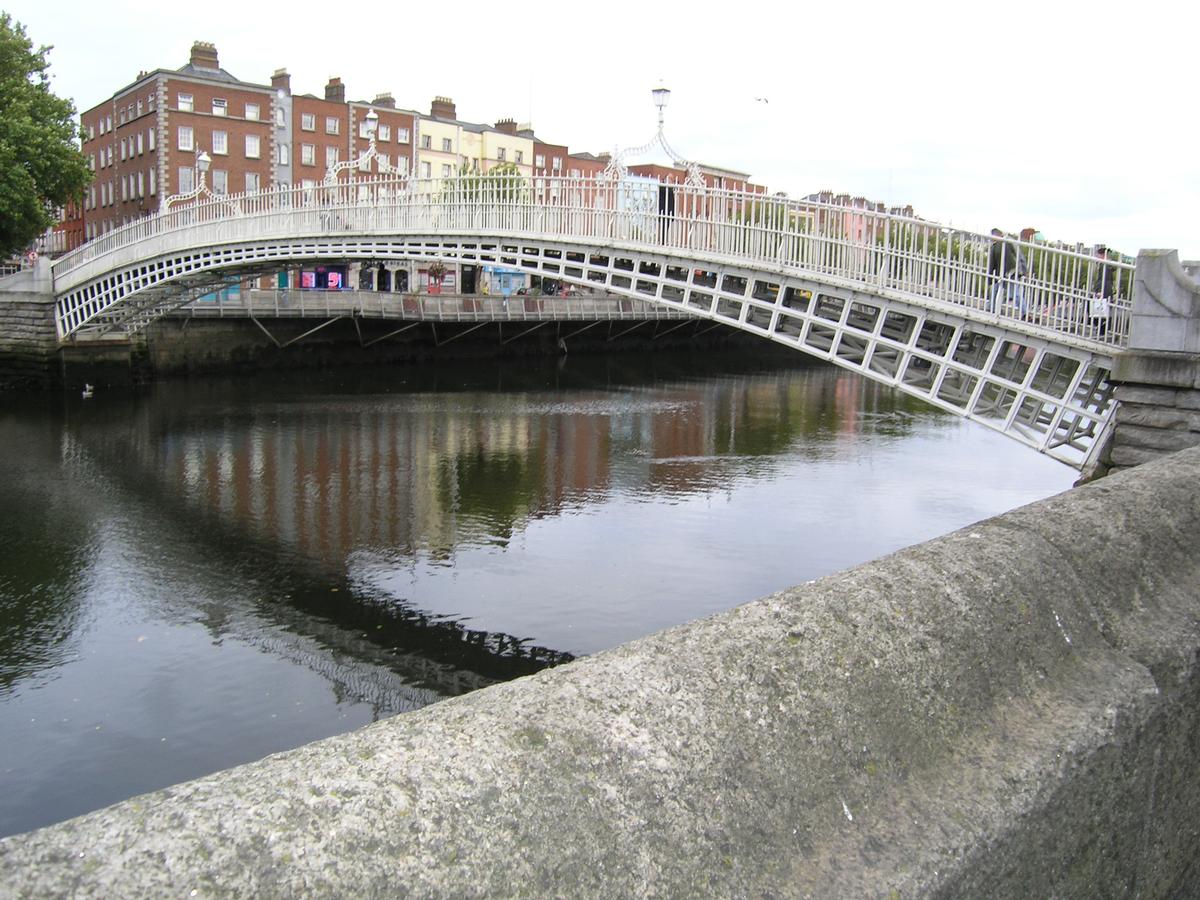 Ha'penny Bridge, Dublin 