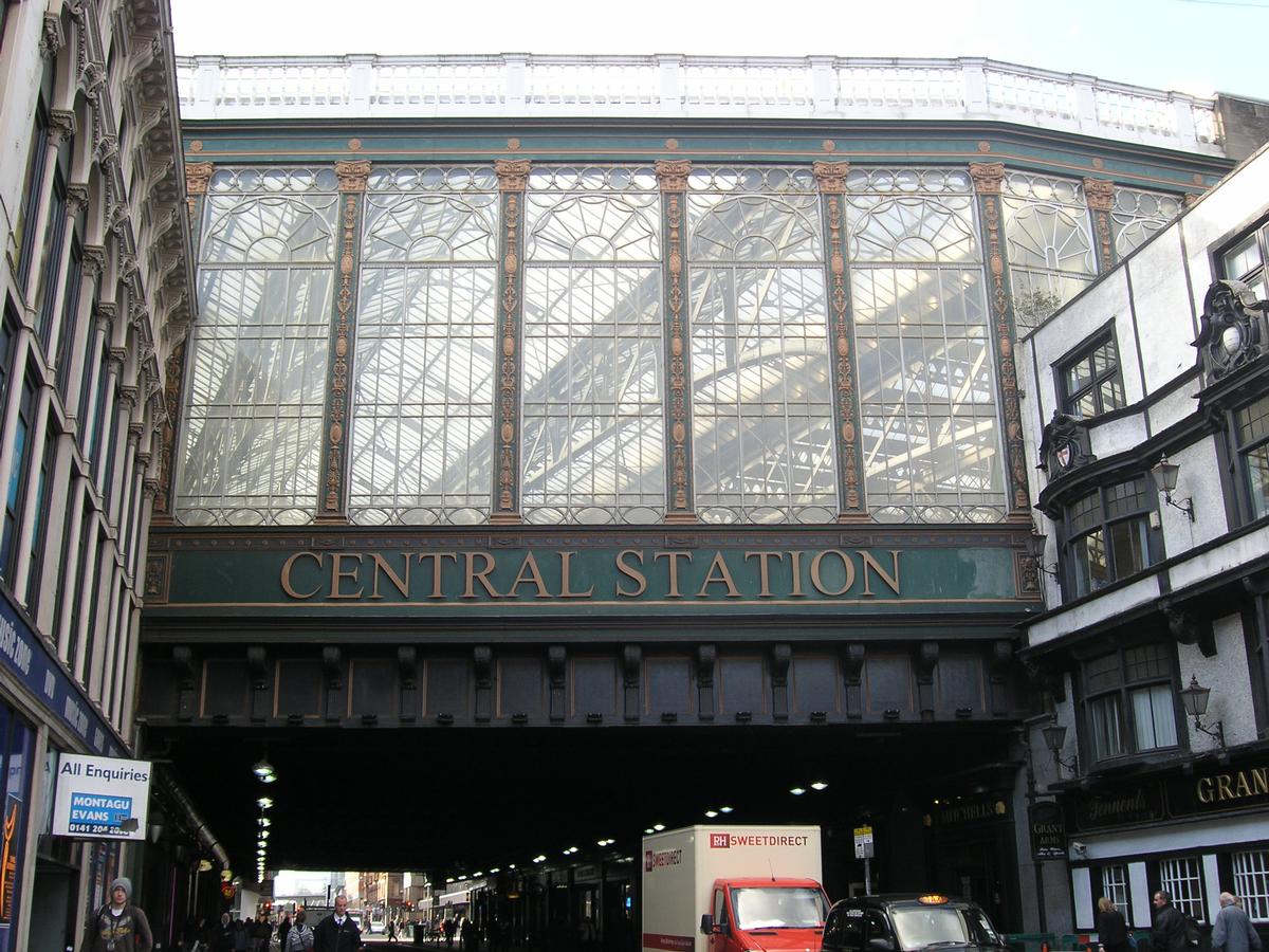 Glasgow Central Station 