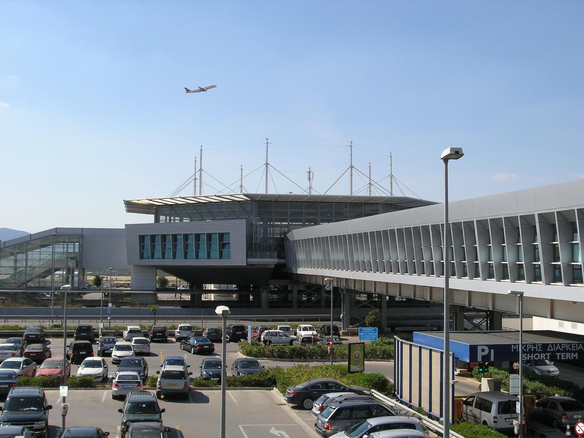 Metro/Train Station Terminal am Athener Flughafen 