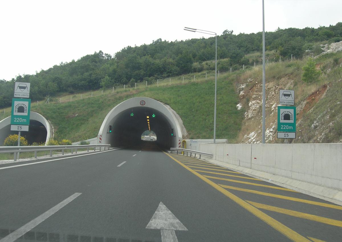Autoroute E gnatia – Tunnel S 5 