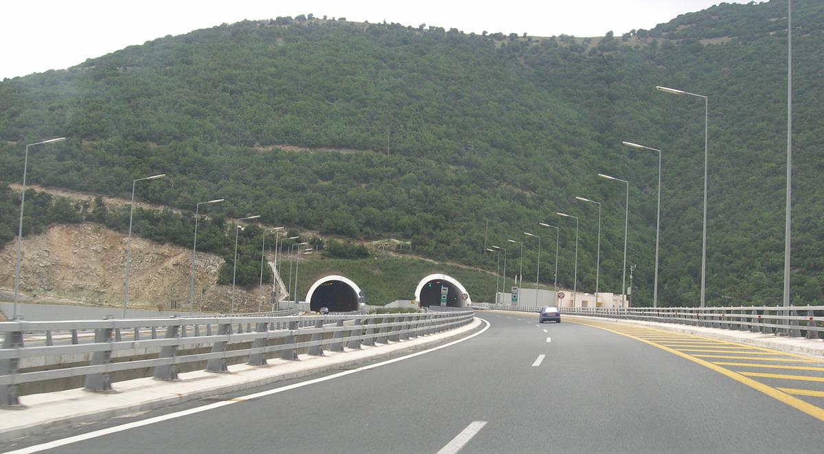Autoroute E gnatia – Tunnel S 13 