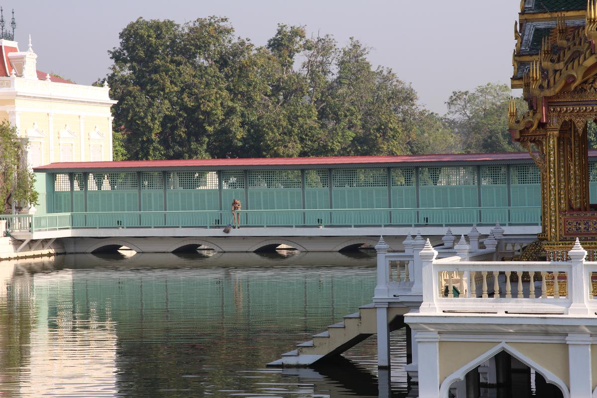Saovarod Bridge at the Bang Pa-In Royal Palace 