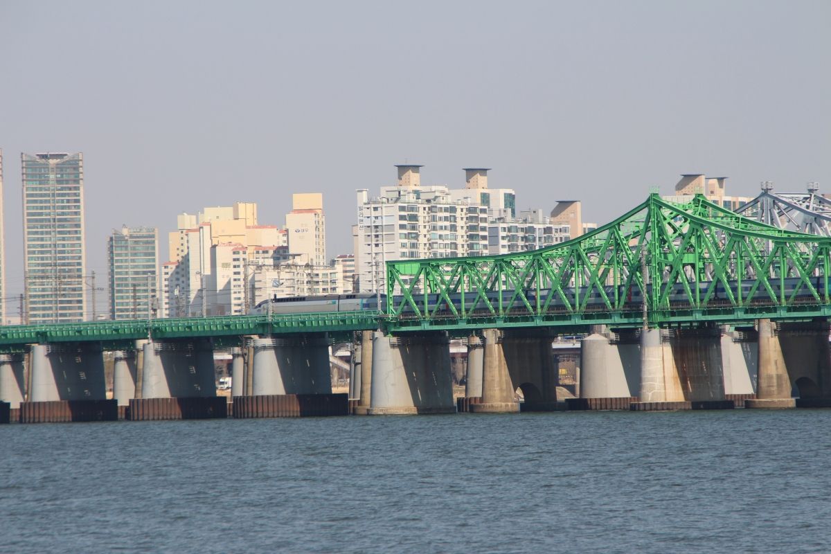 Eisenbahnbrücken über den Han 