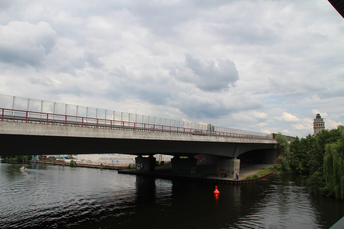 Pont-autoroute sur la Dahme à Niederlehme 