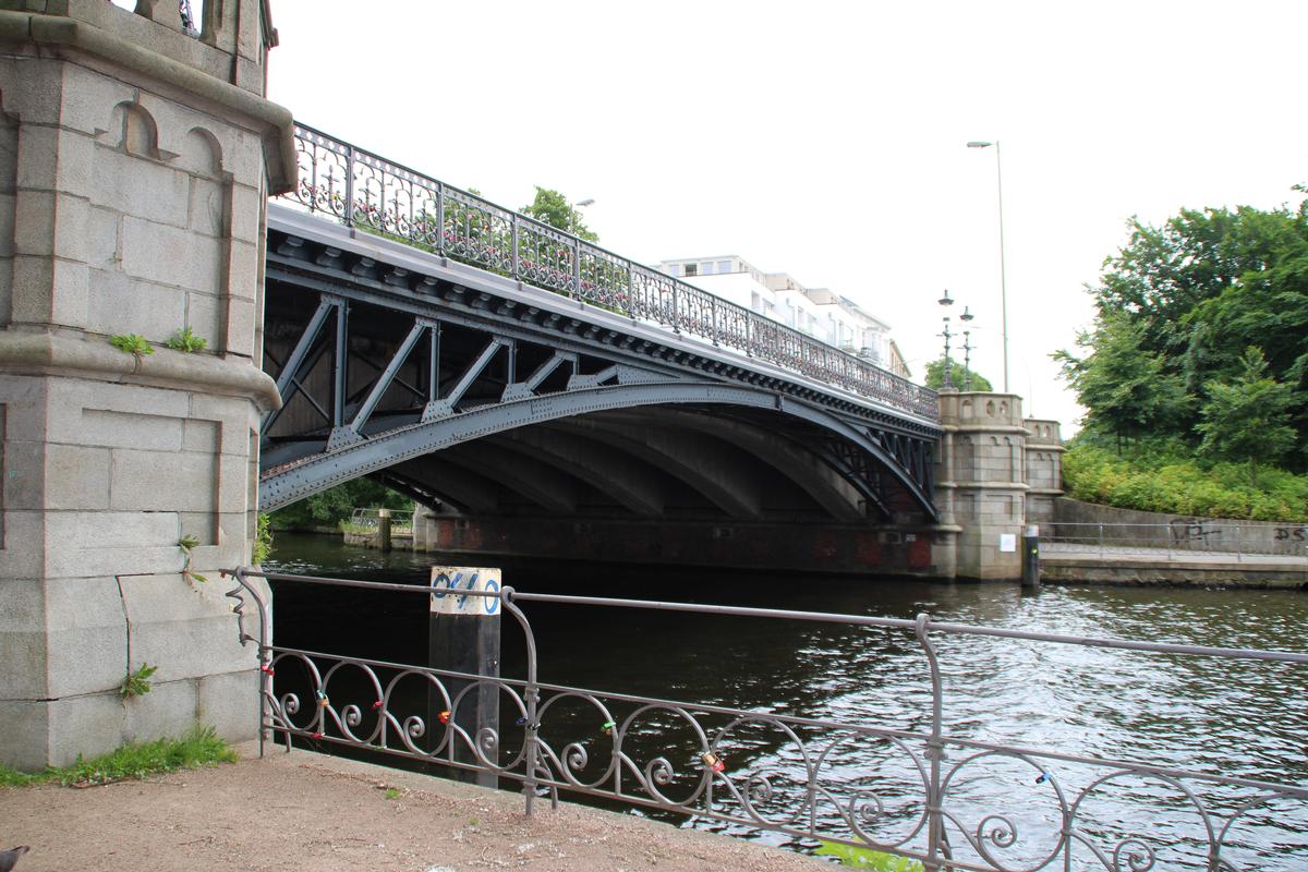 Schwanenwikbrücke 