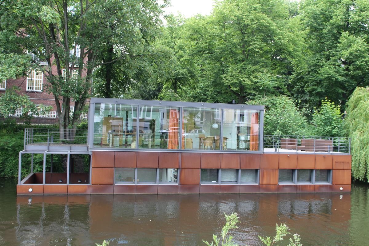 Péniche de logement sur le canal d'Eilbek (Emplacement 1.3) 