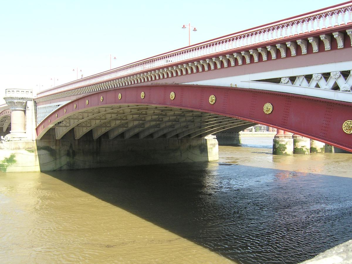 Blackfriars Bridge 