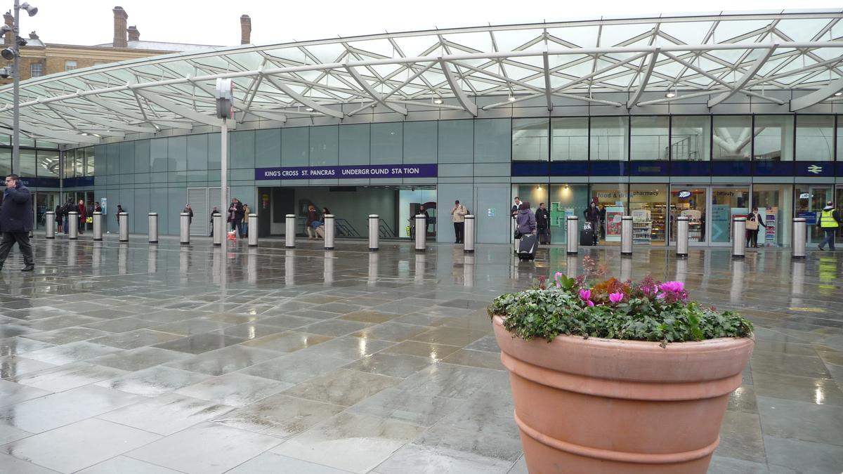 Gare de Londres King's Cross - Halle des départs 