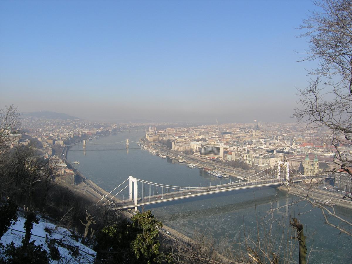 Elizabeth Bridge (Erzsébet hid), Budapest 