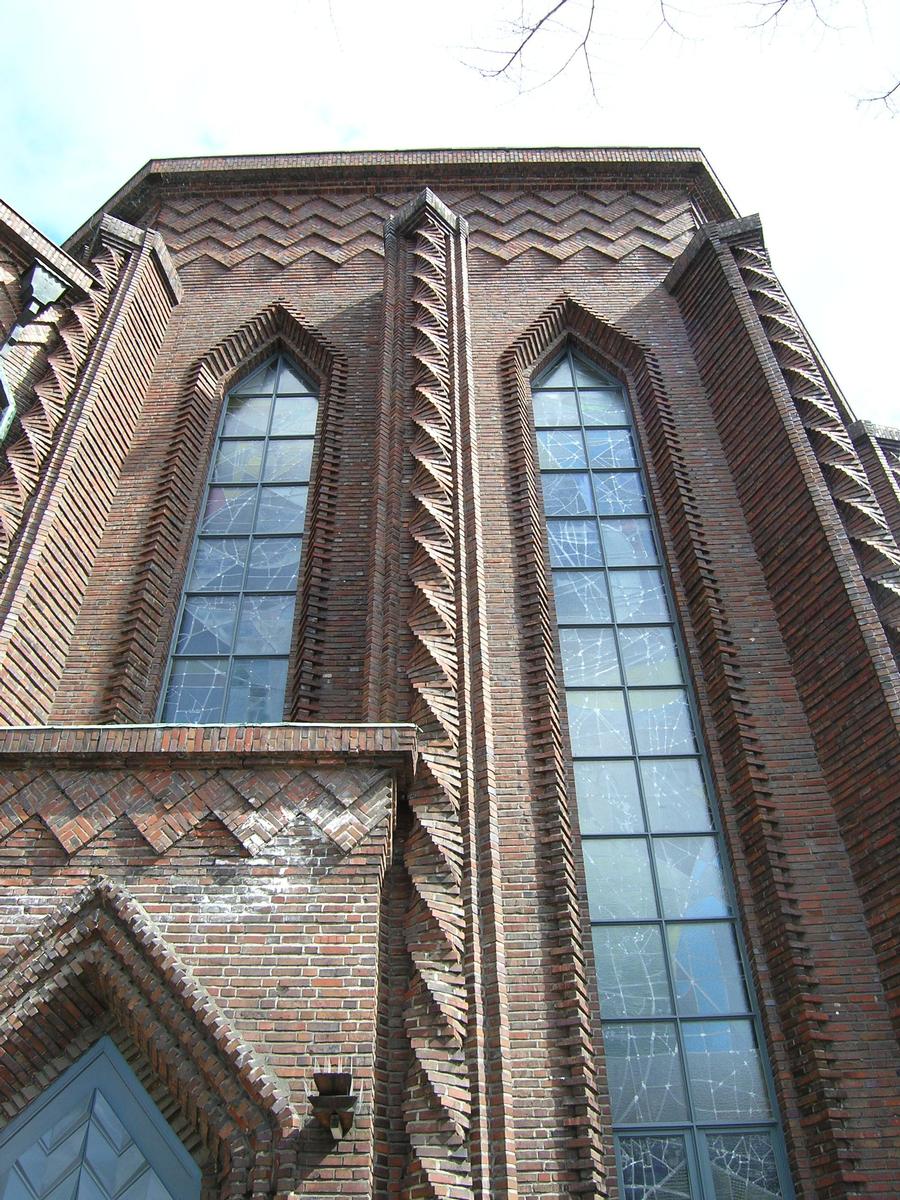 Kreuzkirche, Berlin-Schmargendorf 