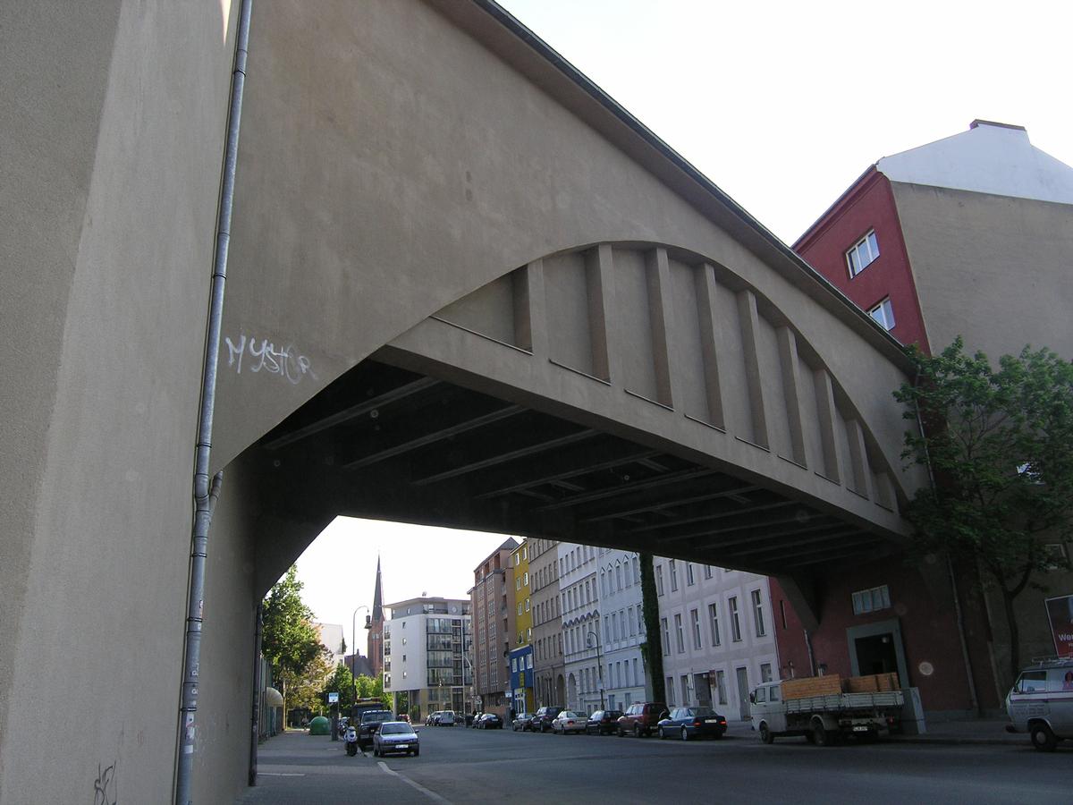 Pont-métro élevé du Gleisdreieck 