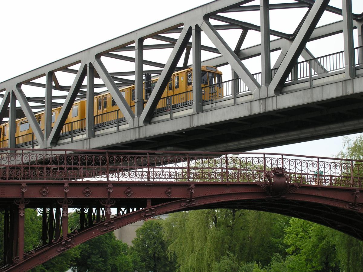 Anhaltersteg und Landwehrkanalbrücke(Hochbahnbrücke) 