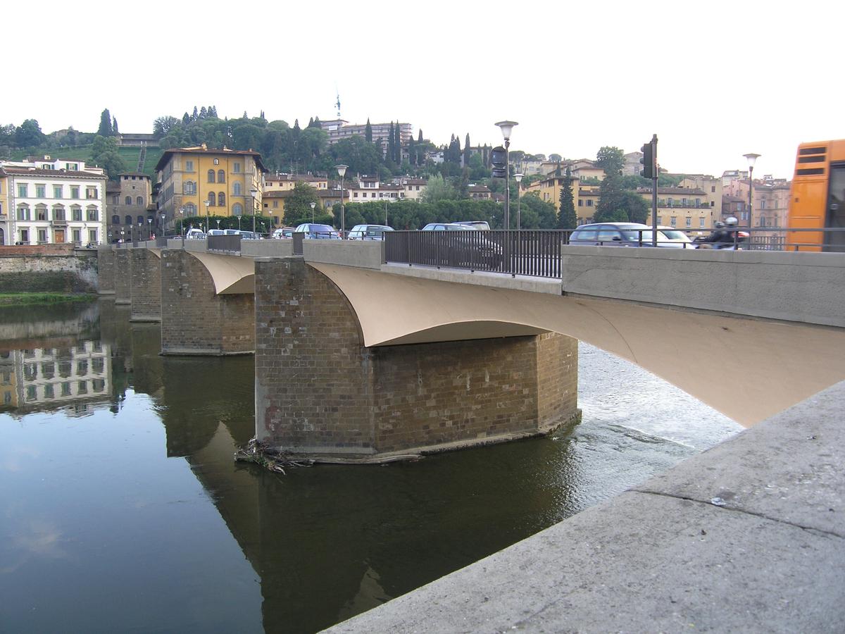 Ponte alle Grazie, Florenz, Italien 