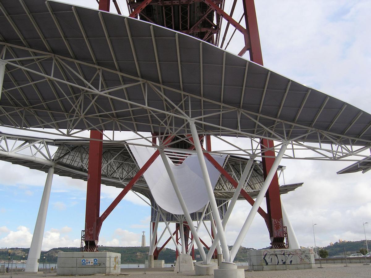 Pont du 25 avril, Lisbonne 