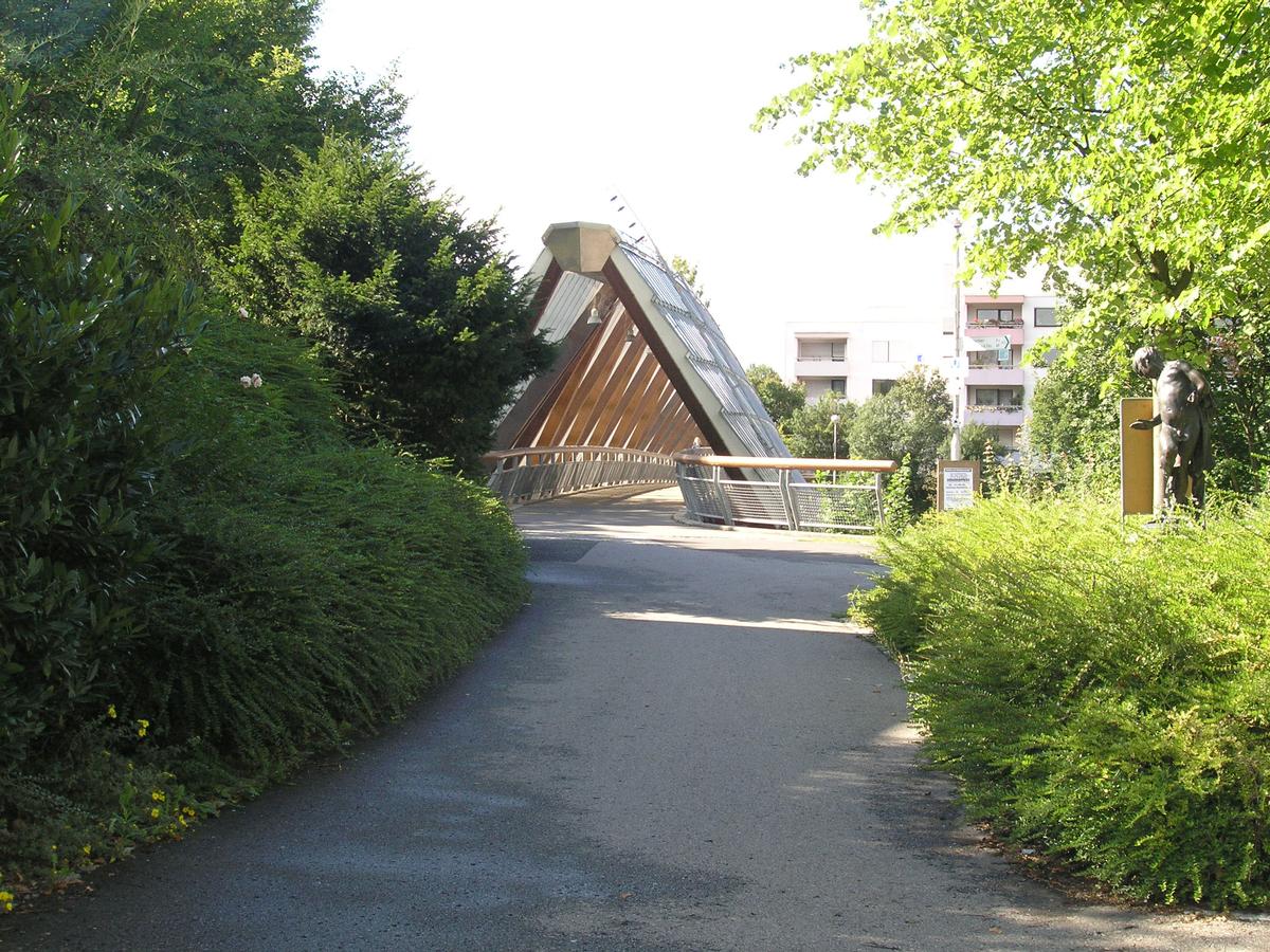 Neckarbrücke Neckarrems-Neckargröningen 