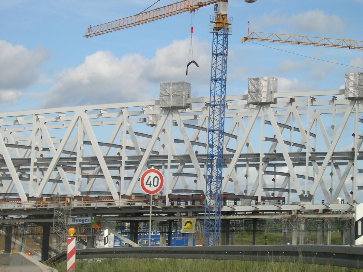 Neue Messe Car Park built as bridge across the Autobahn A8 at Stuttgart 