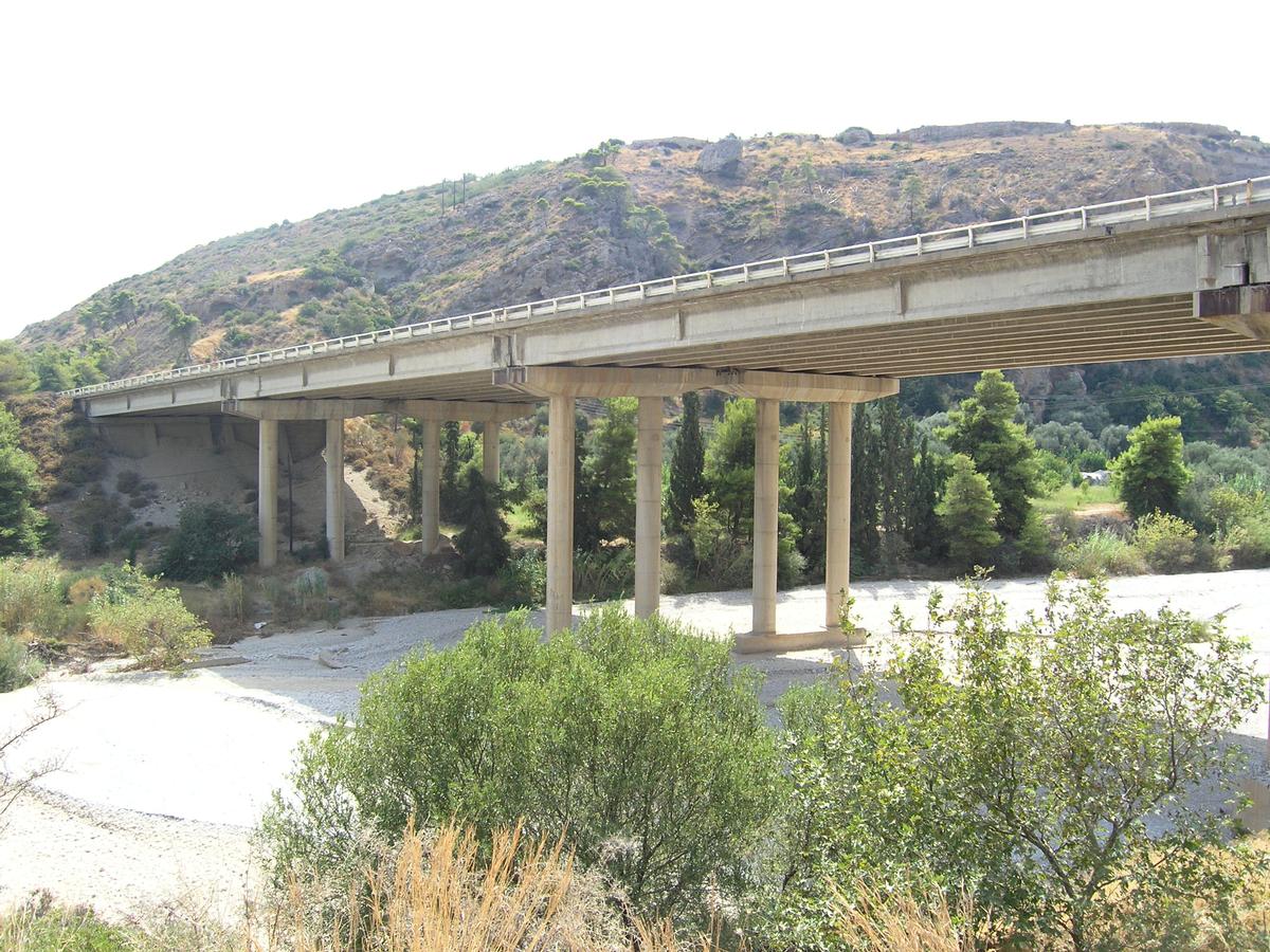 Autobahnbrücke (GR-EO8a) bei Egira 