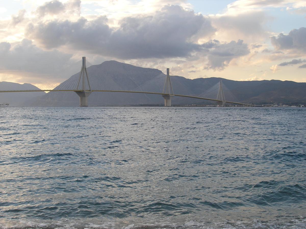 Pont Harilaos Trikoupis 