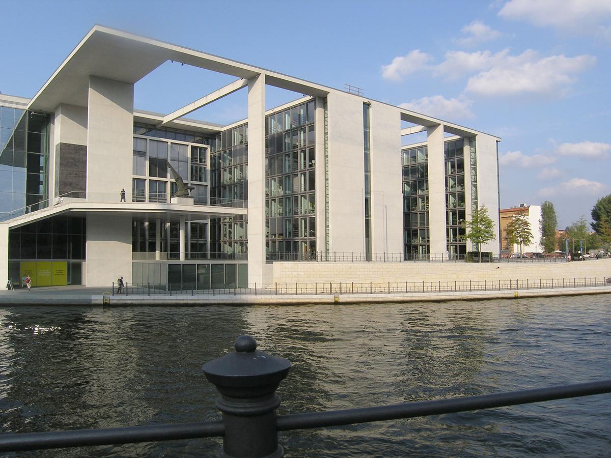 Bibliothek des Deutschen Bundestags im Marie-Elisabeth-Lüders Haus 