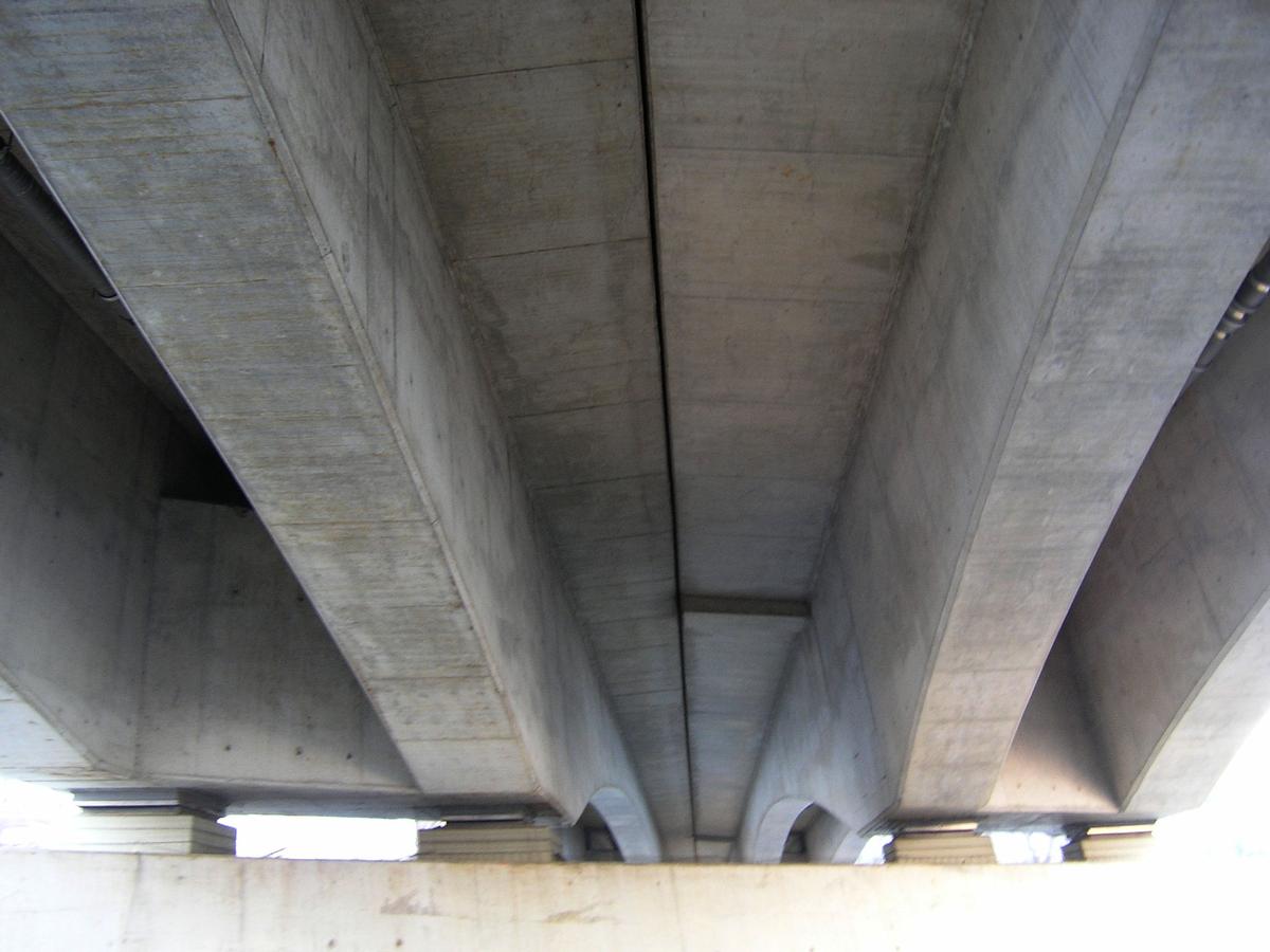 Eisenbahnbrücke über Spandauer Schifffahrtskanal, Berlin-Wedding 