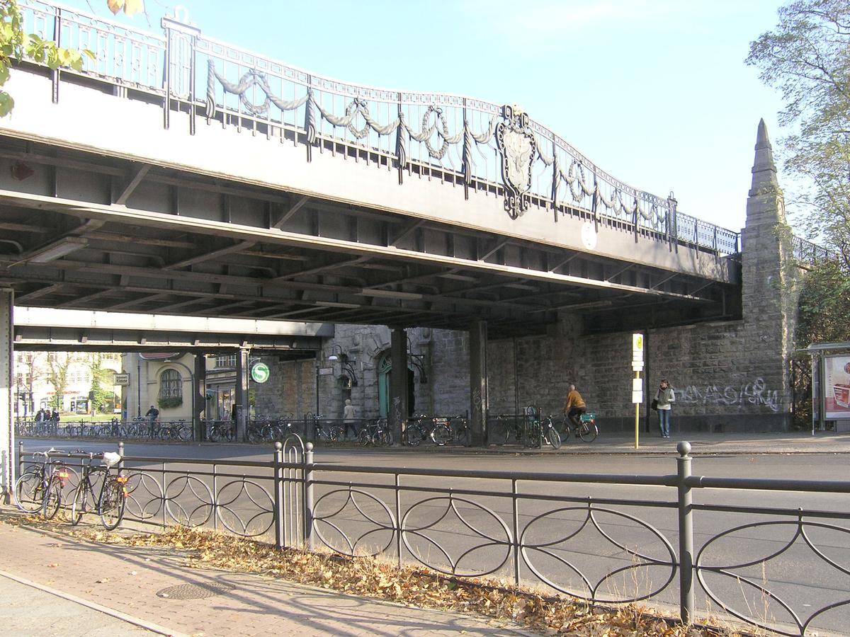 S-Bahnbrücke über die Lindenthaler Allee, Berlin-Zehlendorf 