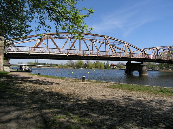 Alte Plauer Brücke 