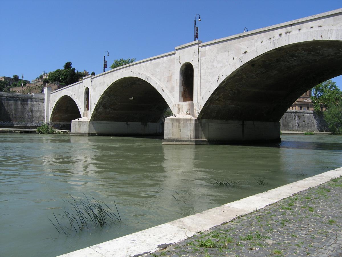 Ponte Principe Amedeo, Rom 