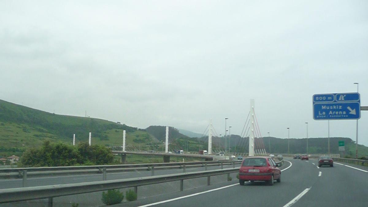 Ponte Ria del Ason de Treto (A-8, Autovía del Cantábrico), Spanien 