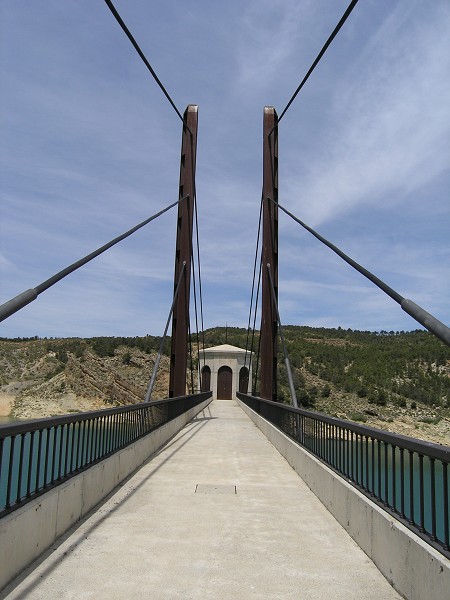 Francisco Abellán Staudamm - Brücke zum Einlassturm 