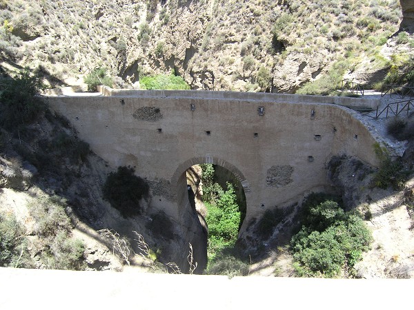 Puente Antiguo, Tablate 