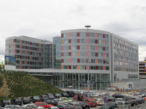 Mövenpick Hotel Stuttgart Airport 