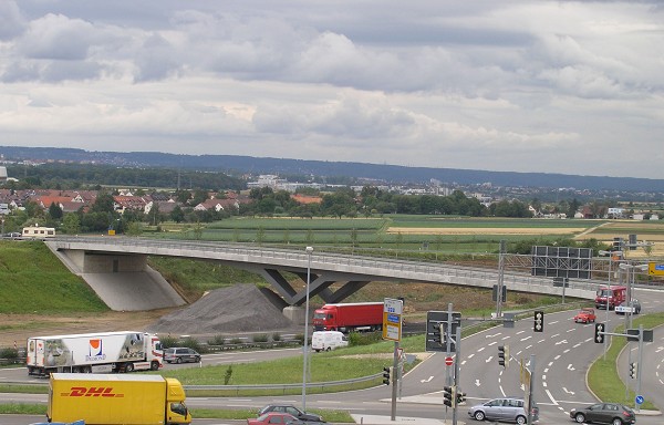 Überführung der K1272 über die BAB A 8 und DB Projekt 21 (Frachthofbrücke), Stuttgart 
