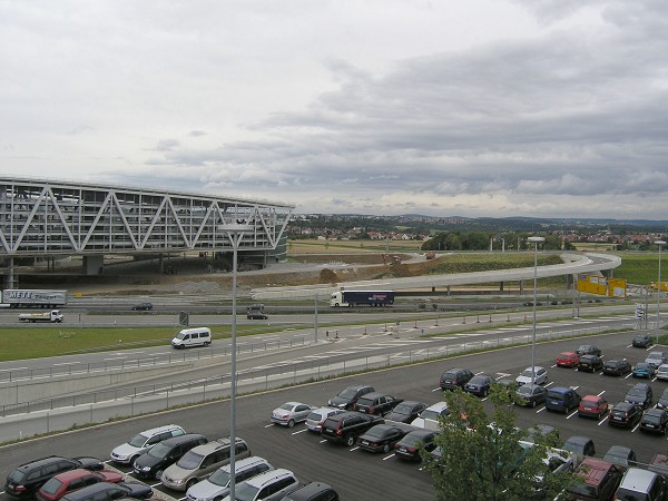 Landesmesse Baden-Württemberg - directional ramp for highway access 