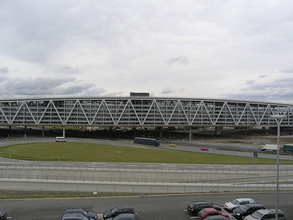 Neue Messe Car Park Bridge (Stuttgart) 