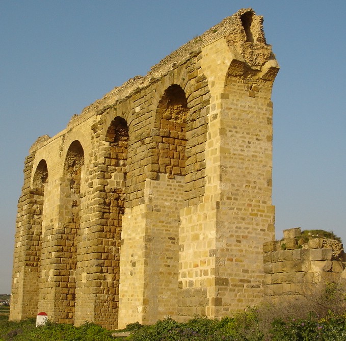 Pont-aqueduc romain de Zaghouan-Carthage au niveau de la RN3 