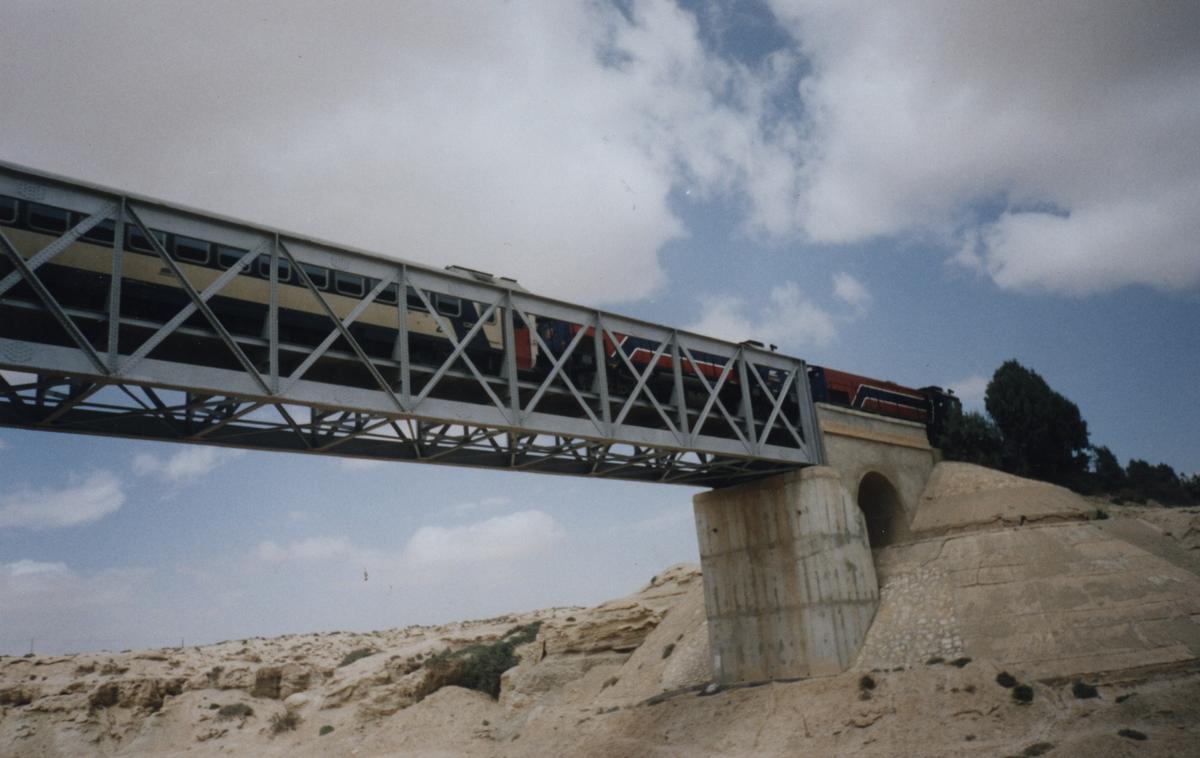 Oued El-Akarit-Eisenbahnbrücke, Tunesien 